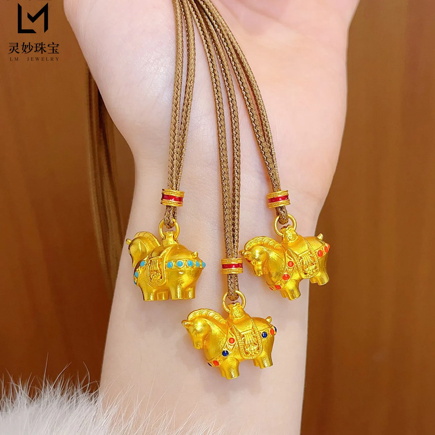 AU999 Enamel Color Horse Pendant Women's 24K Gold - Value-preserving pure gold pendant, a premium accessory for success