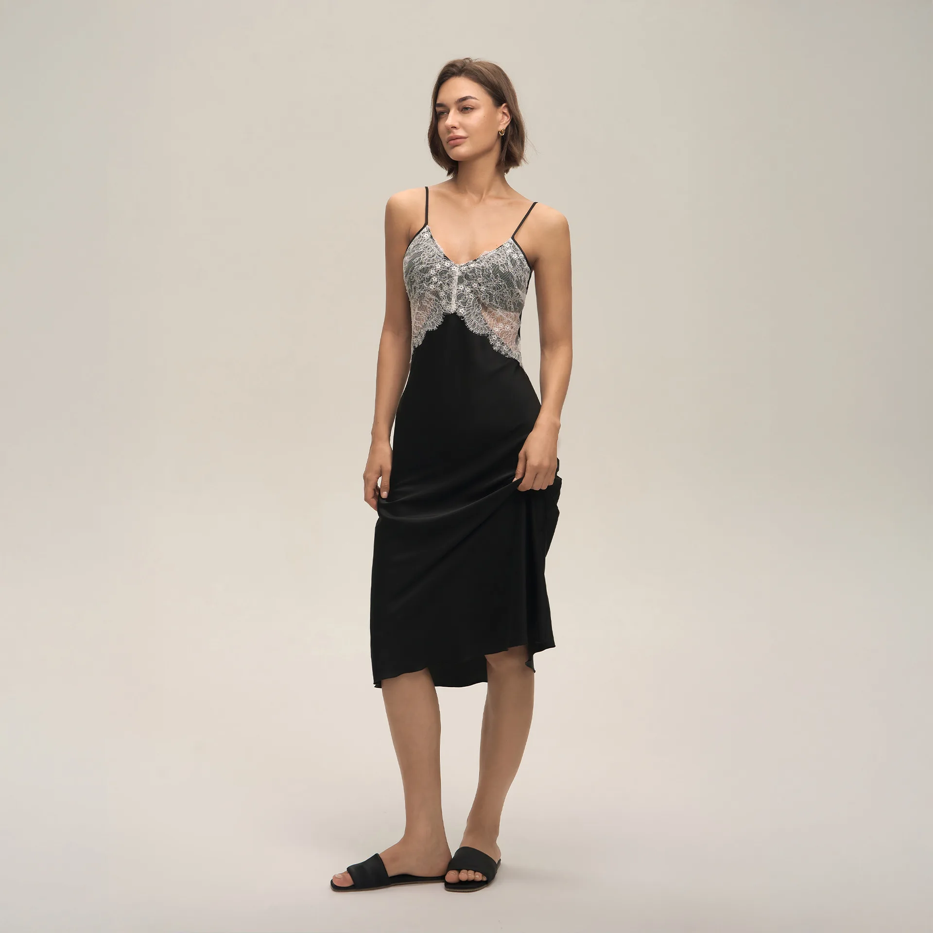 

Summer Female Suspender Nightgown Sleepwear Sexy White Lace Applique Backless Nightdress Black Ice Silk Homewear Loungewear