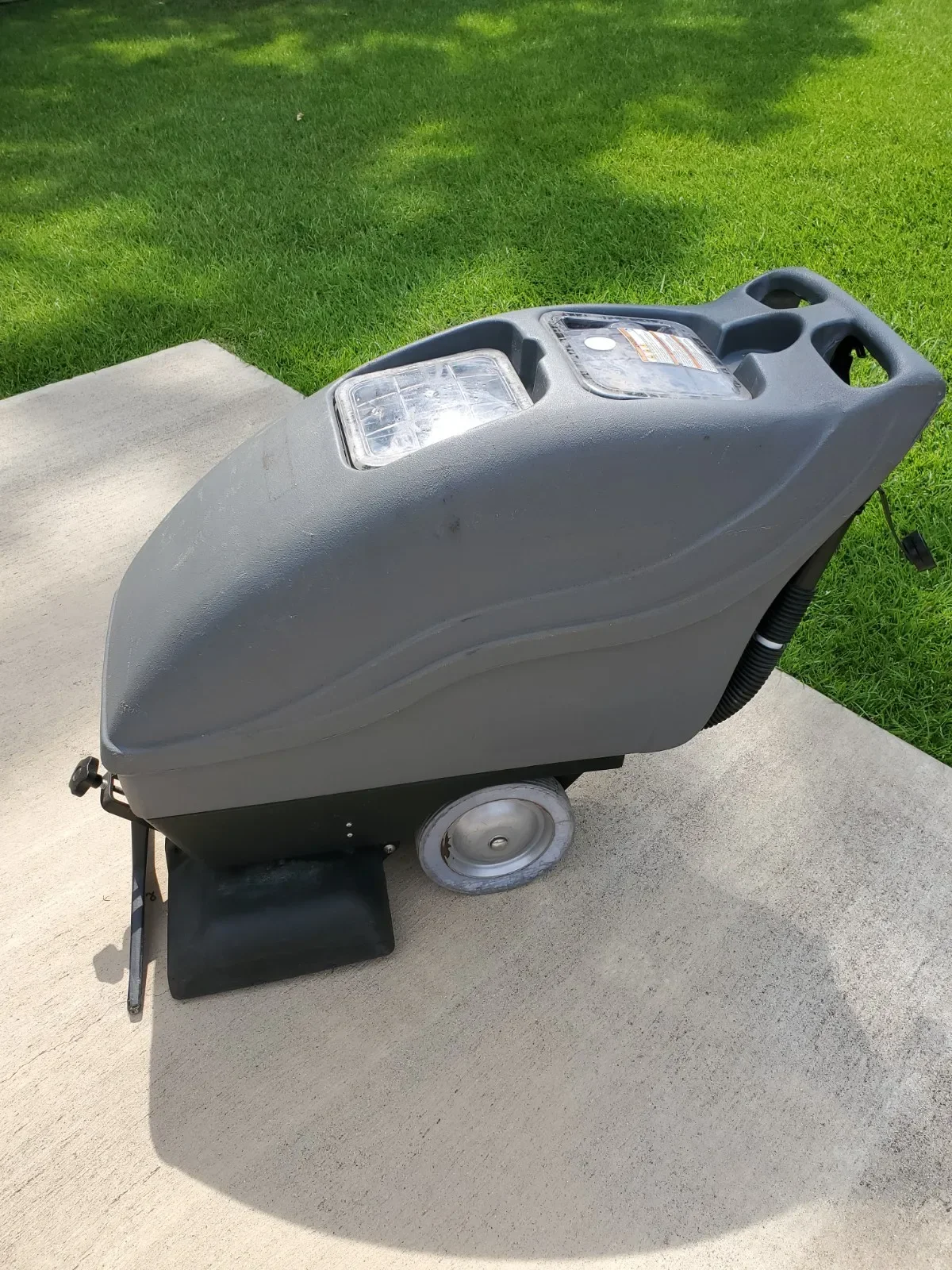 Nobles EX-SC-1020 Extractor de alfombras autónomo de limpieza profunda