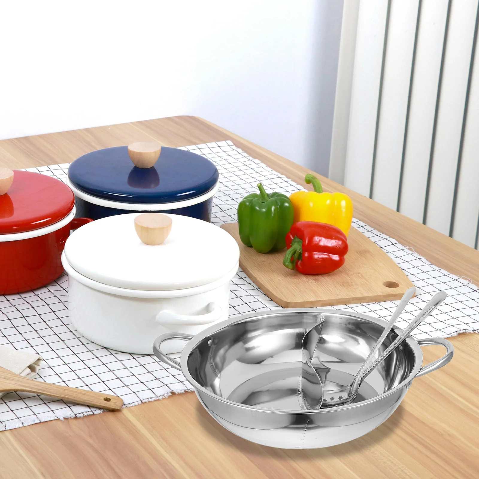 

Stainless Steel Hot Pot 28cm Divided Design with Ladle Spoon Set Large Capacity Suitable for Various Stovetops Korean Hot Pot