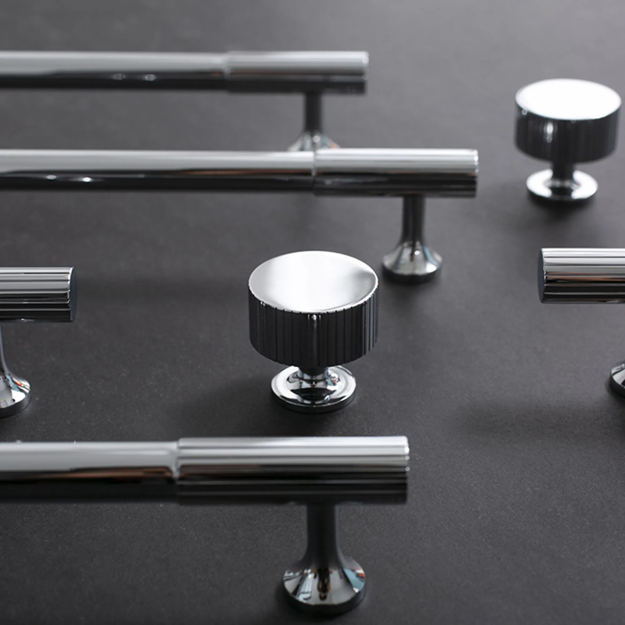 Solid Brass Kitchen Cabinet Handles Bright Gold / Chrome Bedroom Wardrobe Pulls Light Luxury Drawer Knobs Furnitrue Hardware