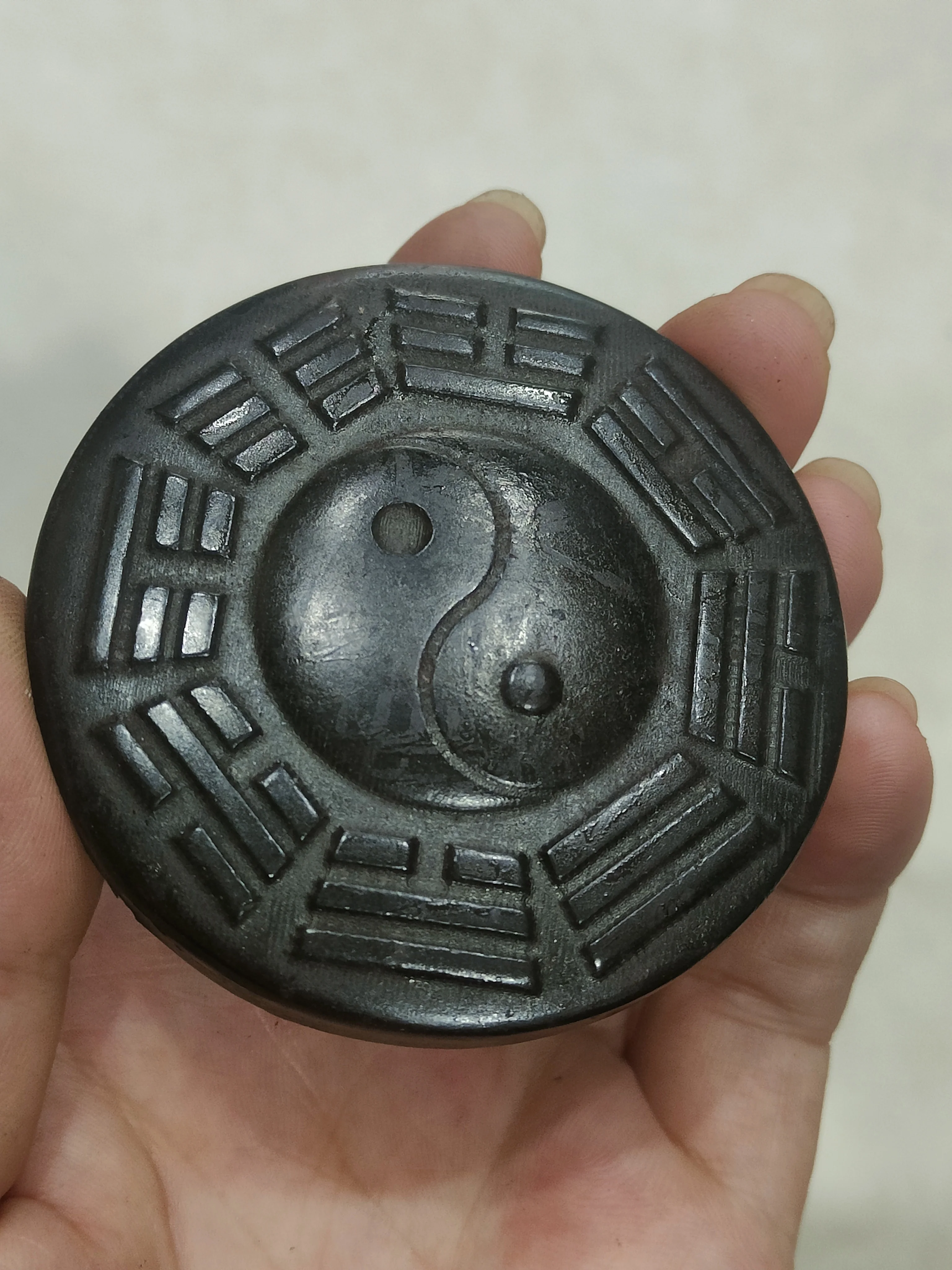 China Hongshan culture meteorite iron Eight trigram Frisbee decoration home