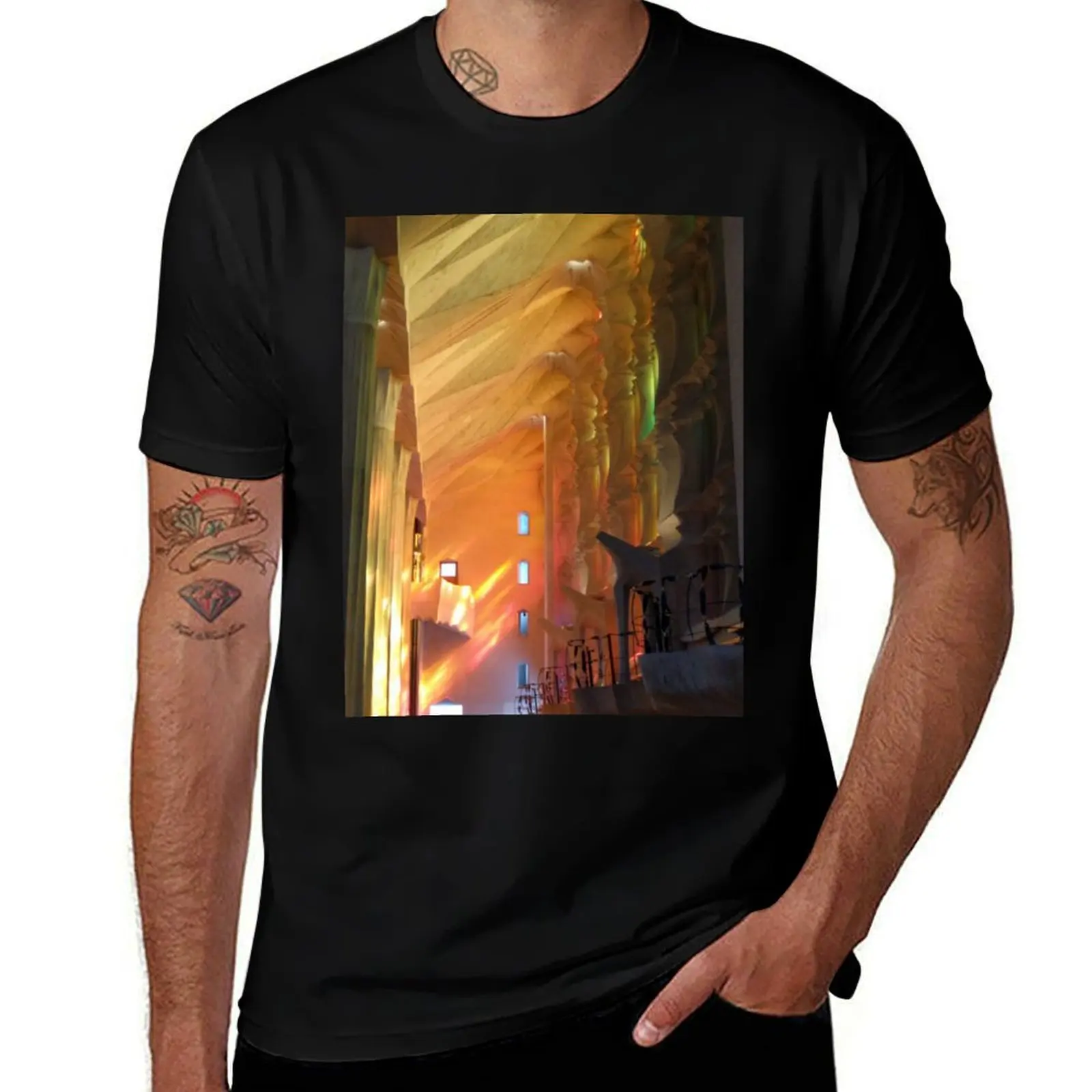 Camiseta Gaudi, La Sagrada Familia, talla grande, corte holgado