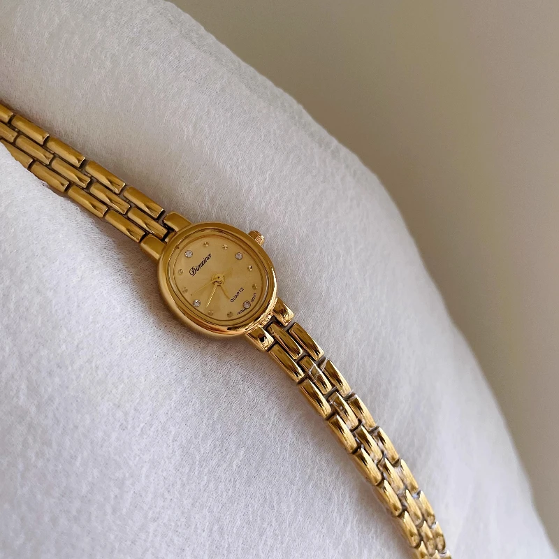 Classic Trend Ladies Watch Elegant Simple Retro 2025 Waterproof Quartz Watch Birthday Gift