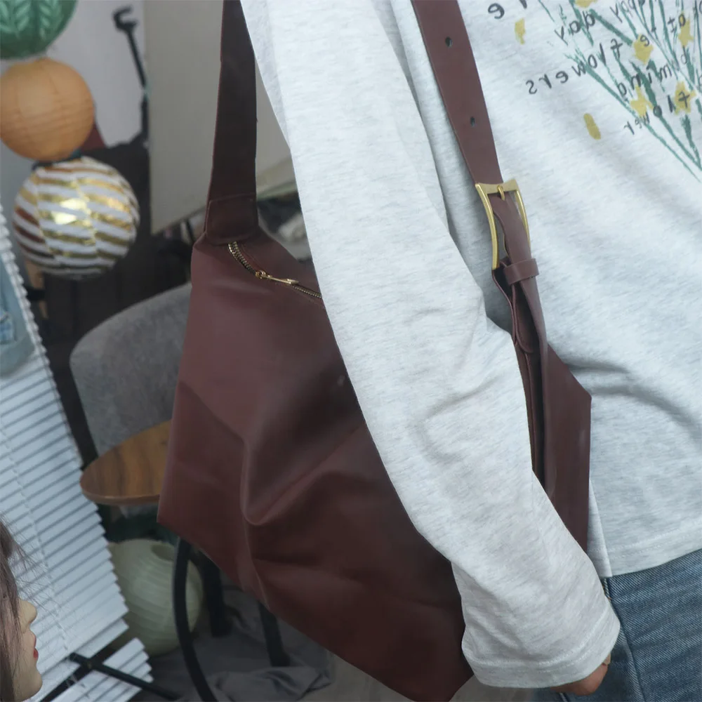 

Simple Pillow Design Boston Crossbody Bag Waterproof Classic Leather Shoulder Bag Zipper Casual Women Tote Handbag Girls