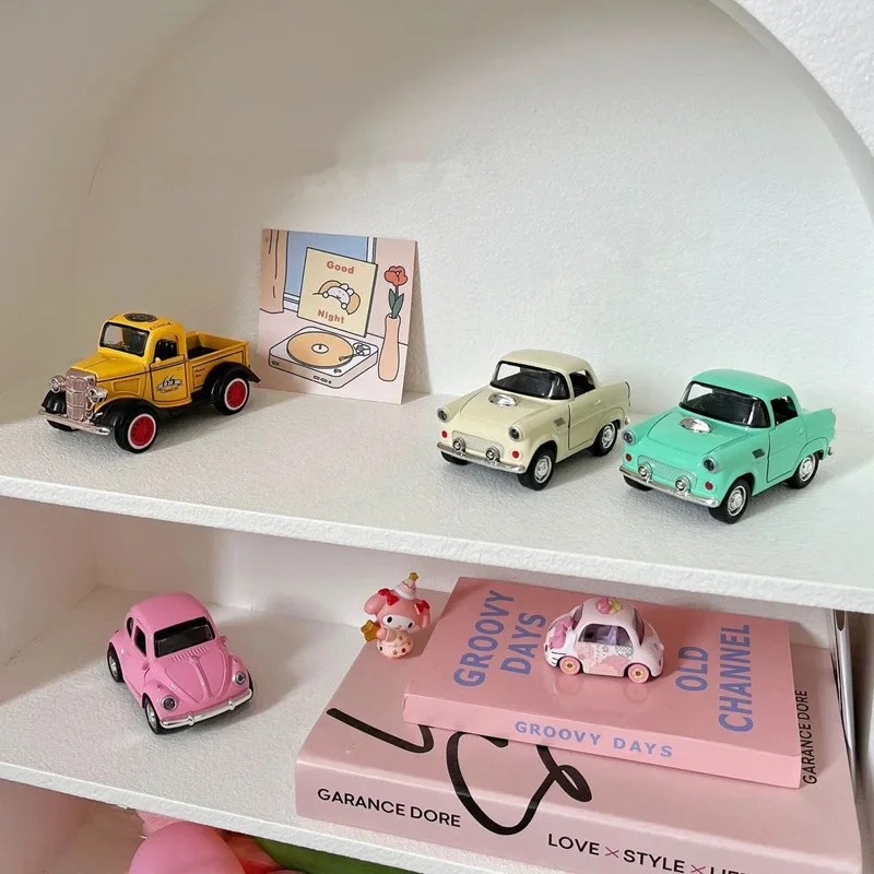 Mini besouros liga carro modelo, Diecast brinquedo Metal veículos, simulação de som e luz coleção, presente infantil, bonito, 1:36