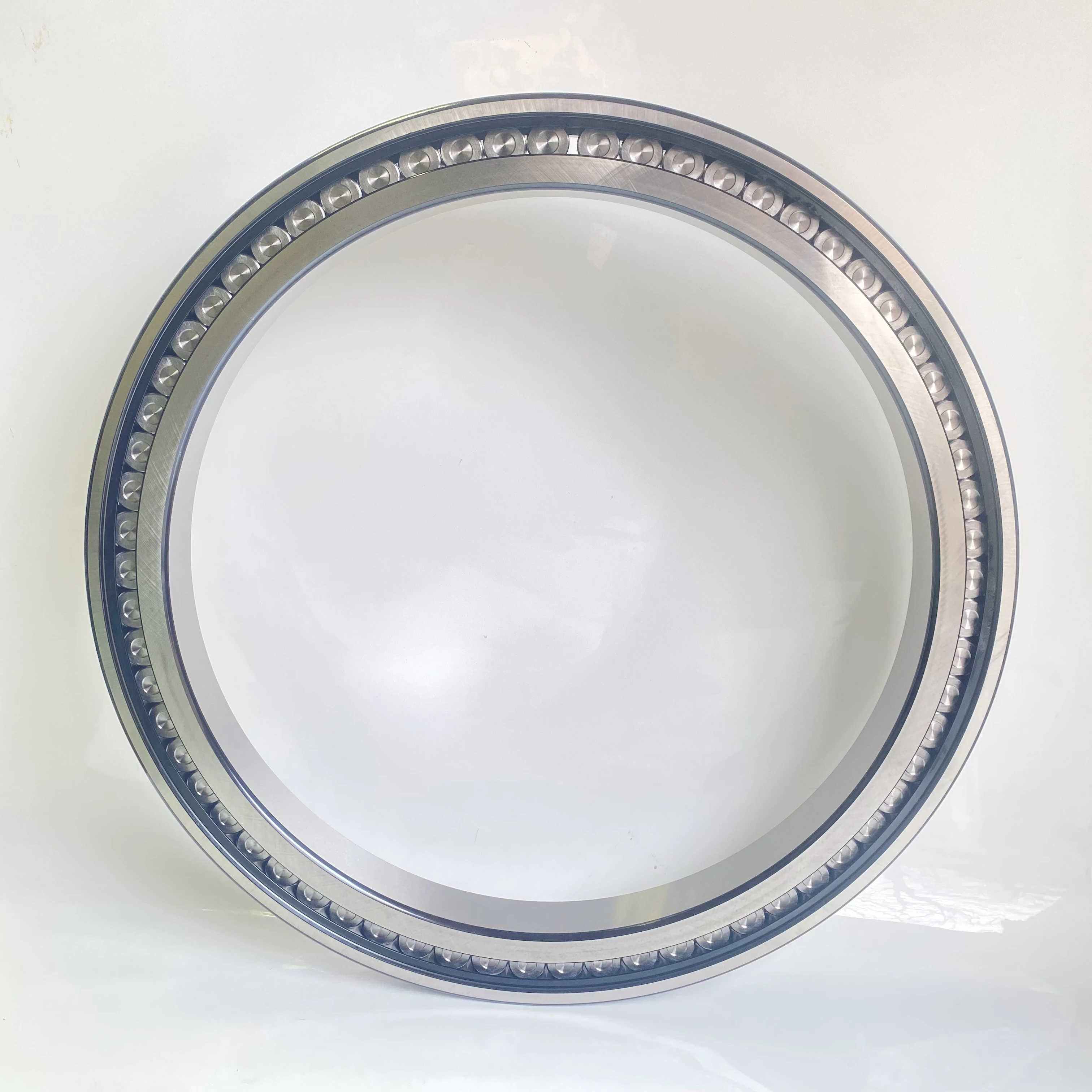 Sl1818/670 E Tb Full Complement Bearing Size 670x820x69 Mm Cylindrical Roller Bearing Sl1818/670-e-tb