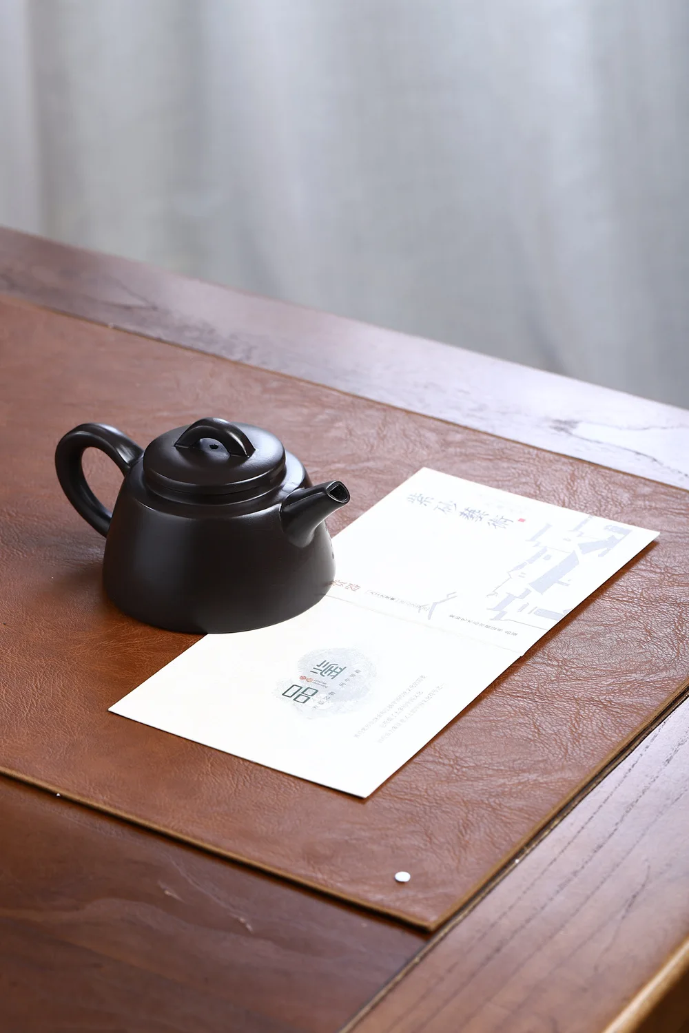 Yixing Handmade Yuzhao Shape Zisha Teapot, Private‑Stored Authentic Black Zhuni Clay, Classic Kung Fu Tea Utensil for Home Tea