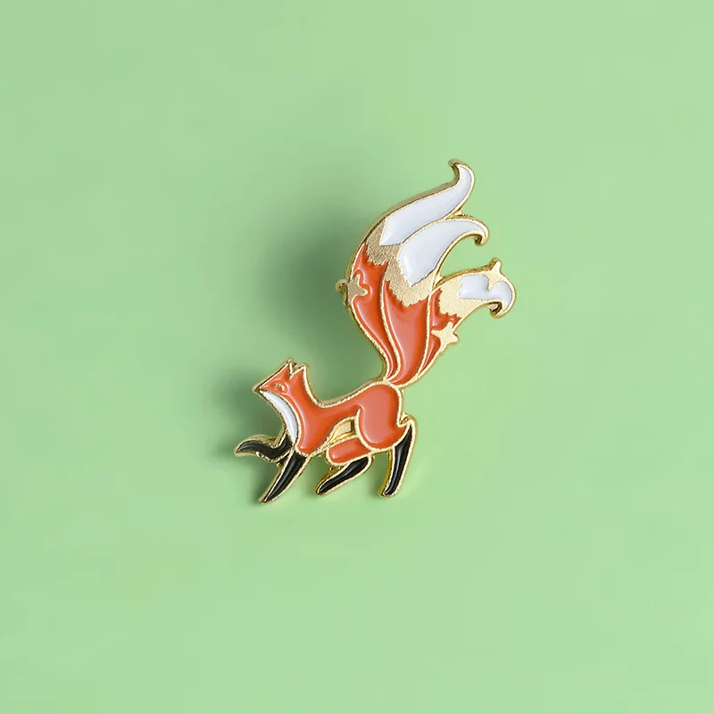 Little Fox Enamel Pin Mini Animal Jewelry Shirt Lapel Cartoon Big Tail Fox Badge Brooches Pins Gift for Friends Wholesale