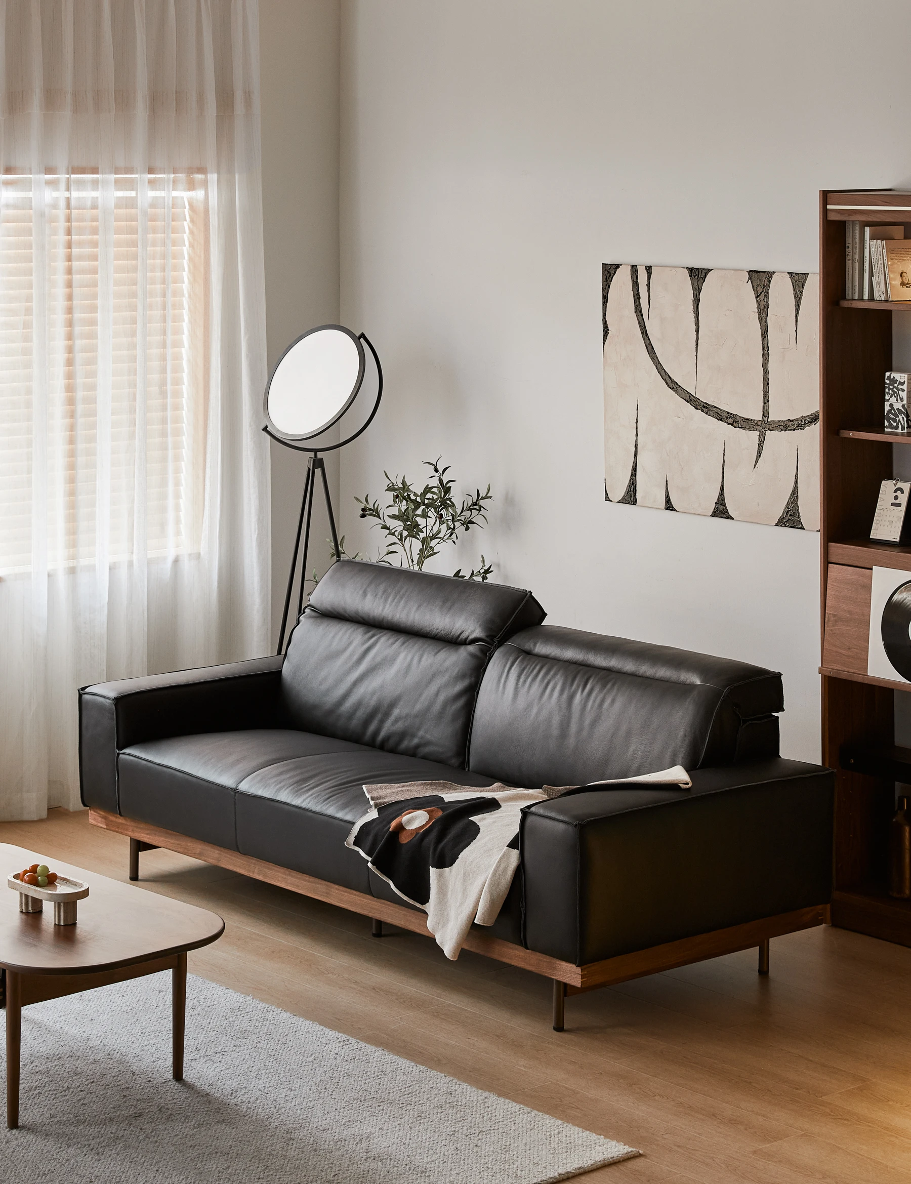 #Factory direct sales Japanese Style Genuine Leather Sofa Set Black Walnut Wooden Frame Relaxing Sofas for Hotel Office Use