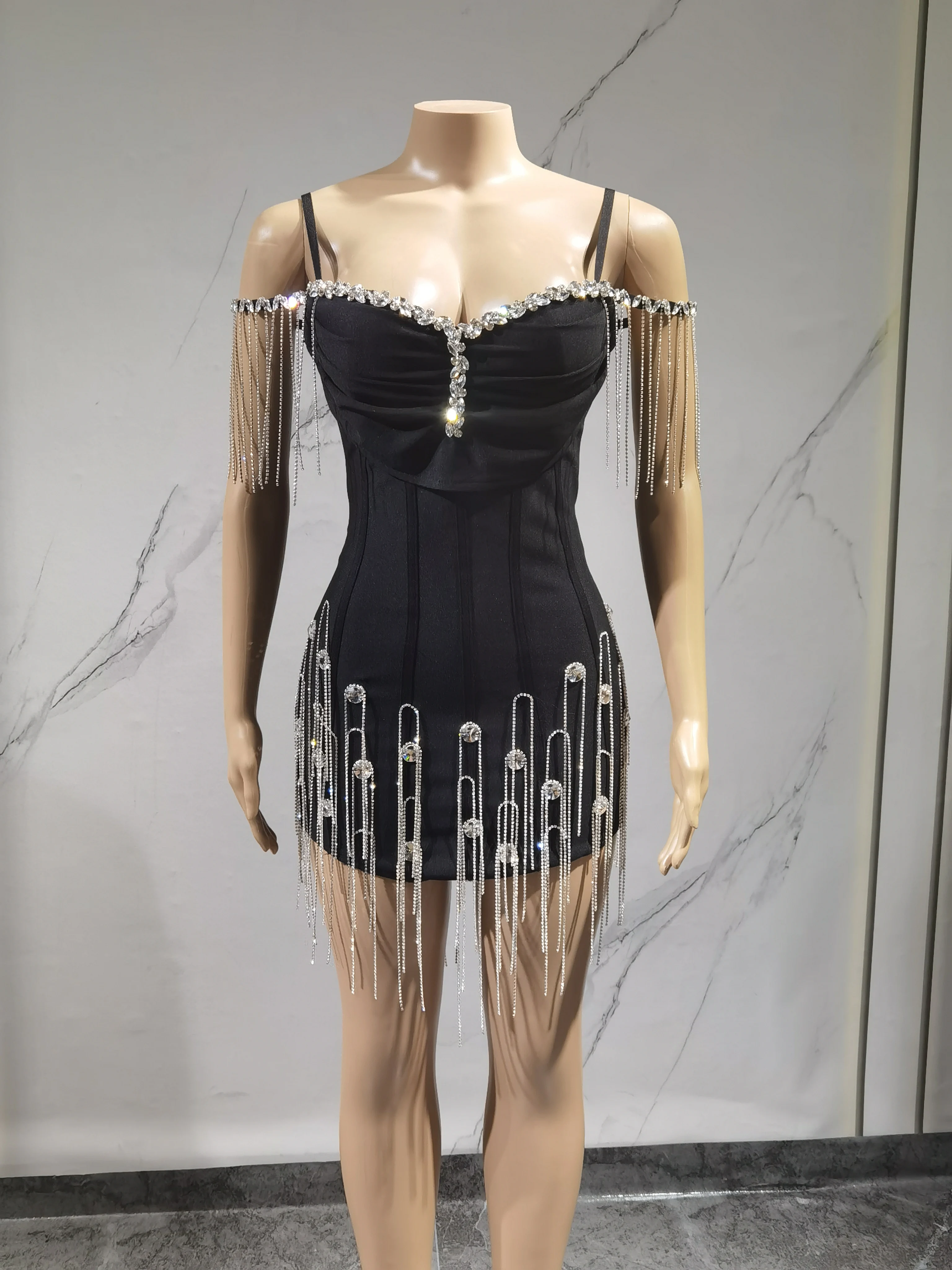 

Women Sexy Off Shoulder Diamonds Black Bandage Short Dress Elegant Evening Birthday Party Gowns Knitted Tassel Dresses Vestidos