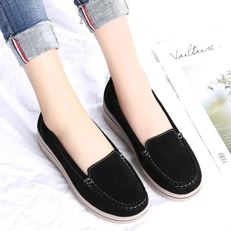 Flat-bottomed single women's 2025 spring and summer new shallow-mouth leather scoop soft-soled soft leather loafo moccasin shoes