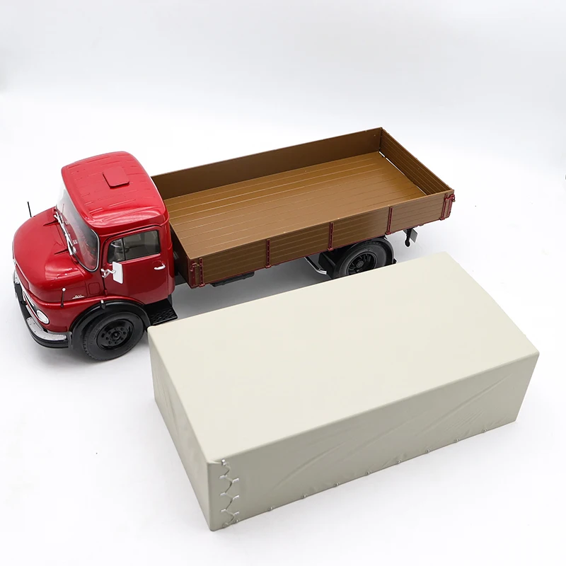 Mercedes-Benz L911 Short-Nose Medium-Sized Truck, Cargo Vehicle
