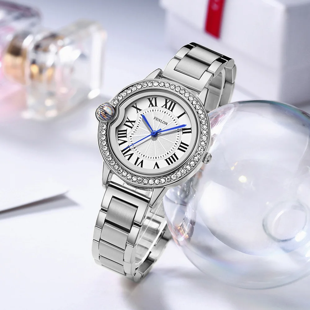 Reloj de mano de lujo para mujer, pulsera elegante con diamantes a la moda, resistente al agua, esfera pequeña, 2024