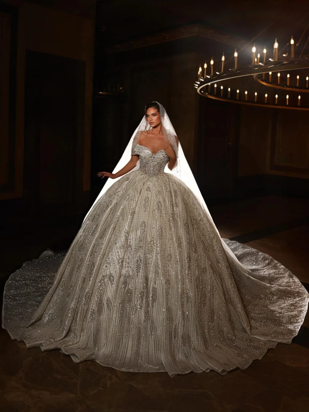 Robe de mariée brodée de perles, de luxe, en cristal, épaules dénudées, personnalisée, longueur au sol, à lacets, nouvelle collection