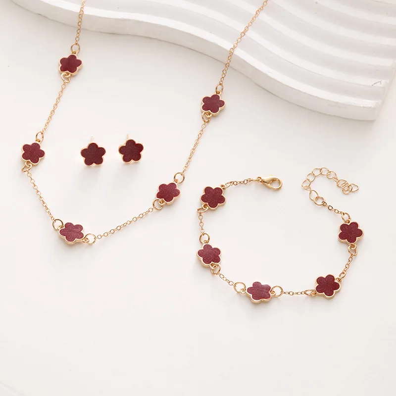 

3 PCS Light Luxury Flower Bracelet Sets for Women Fashion Lucky Five-leaf Clover Earrings Necklace Friendship Party Jewelry