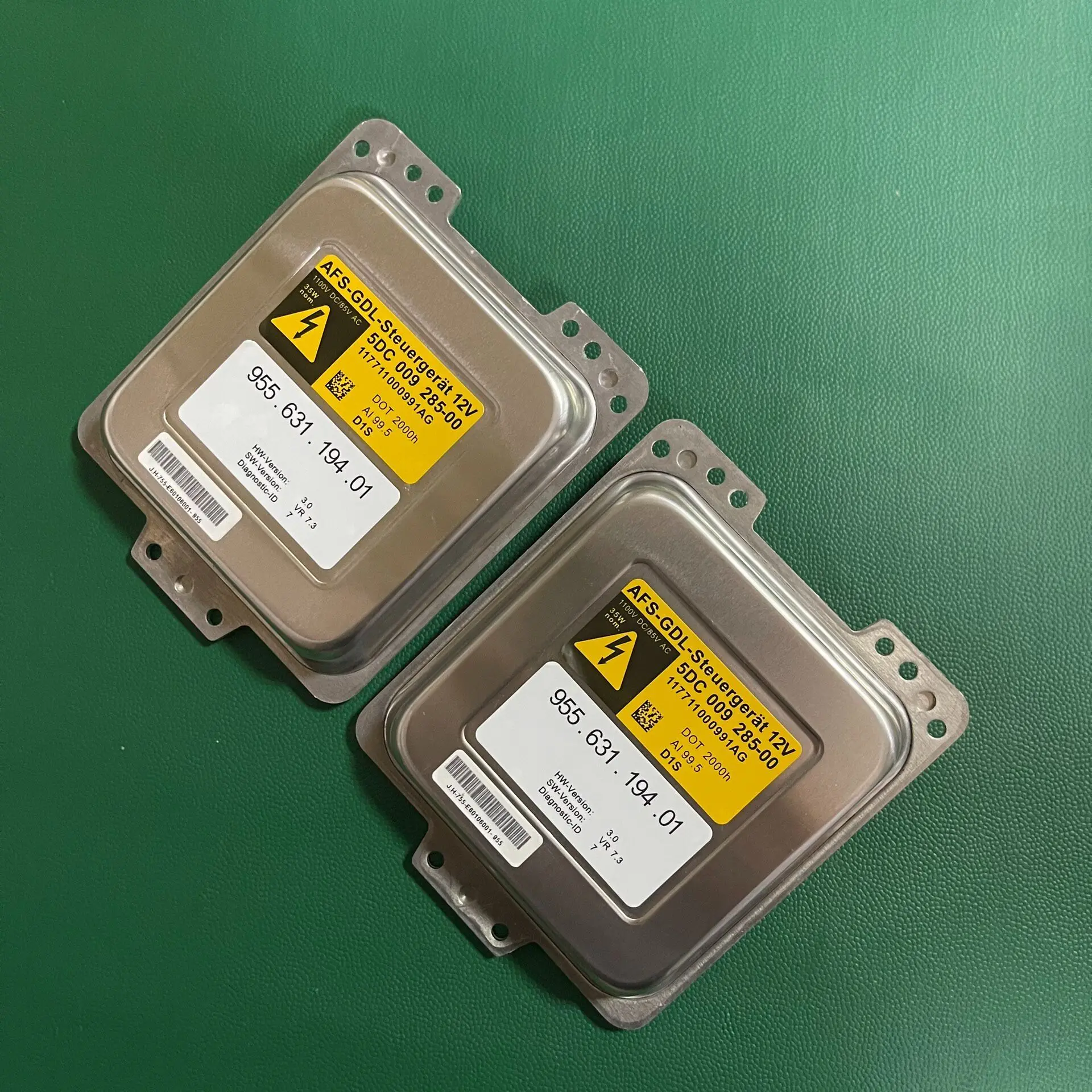 Suitable for Porsche Cayenne 08-10 headlight module computer hernia computer headlight module stabilizer module OE: 95563119401