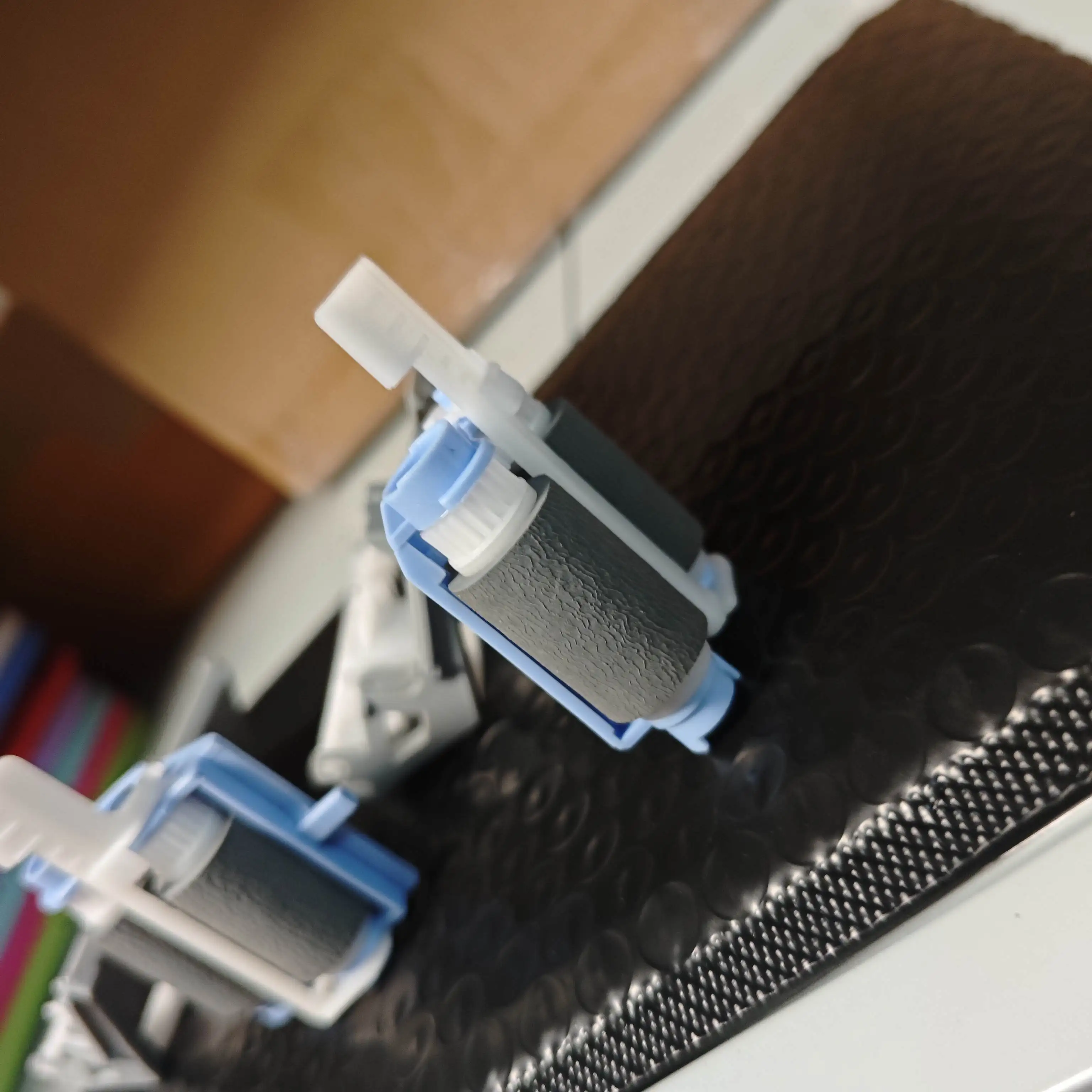 

1sets Separation Pickup Roller for HP M501 M506 M507 M527 M528 RM2-5752-000 F2A68-67913