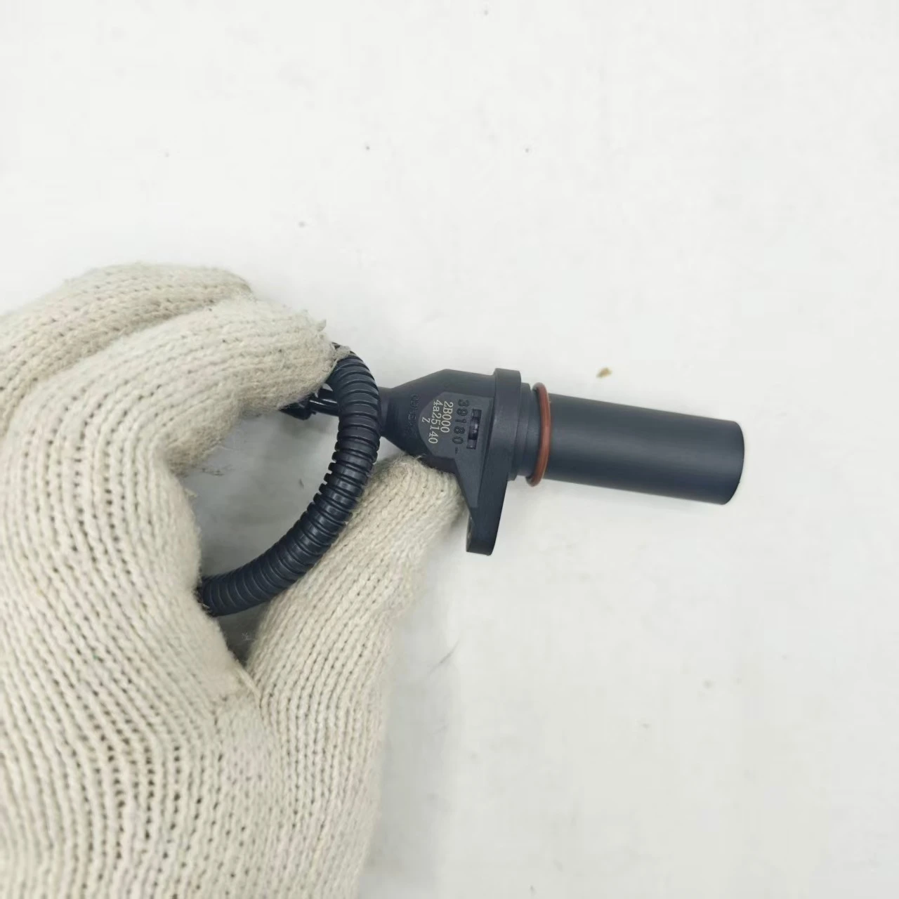 1PC 39180-2B000 Crankshaft Position Sensor  For Hyundai-i20 i30 i40 IX20/35 Veloster-Accent-KIA-Rio Carens-Cerato Soul
