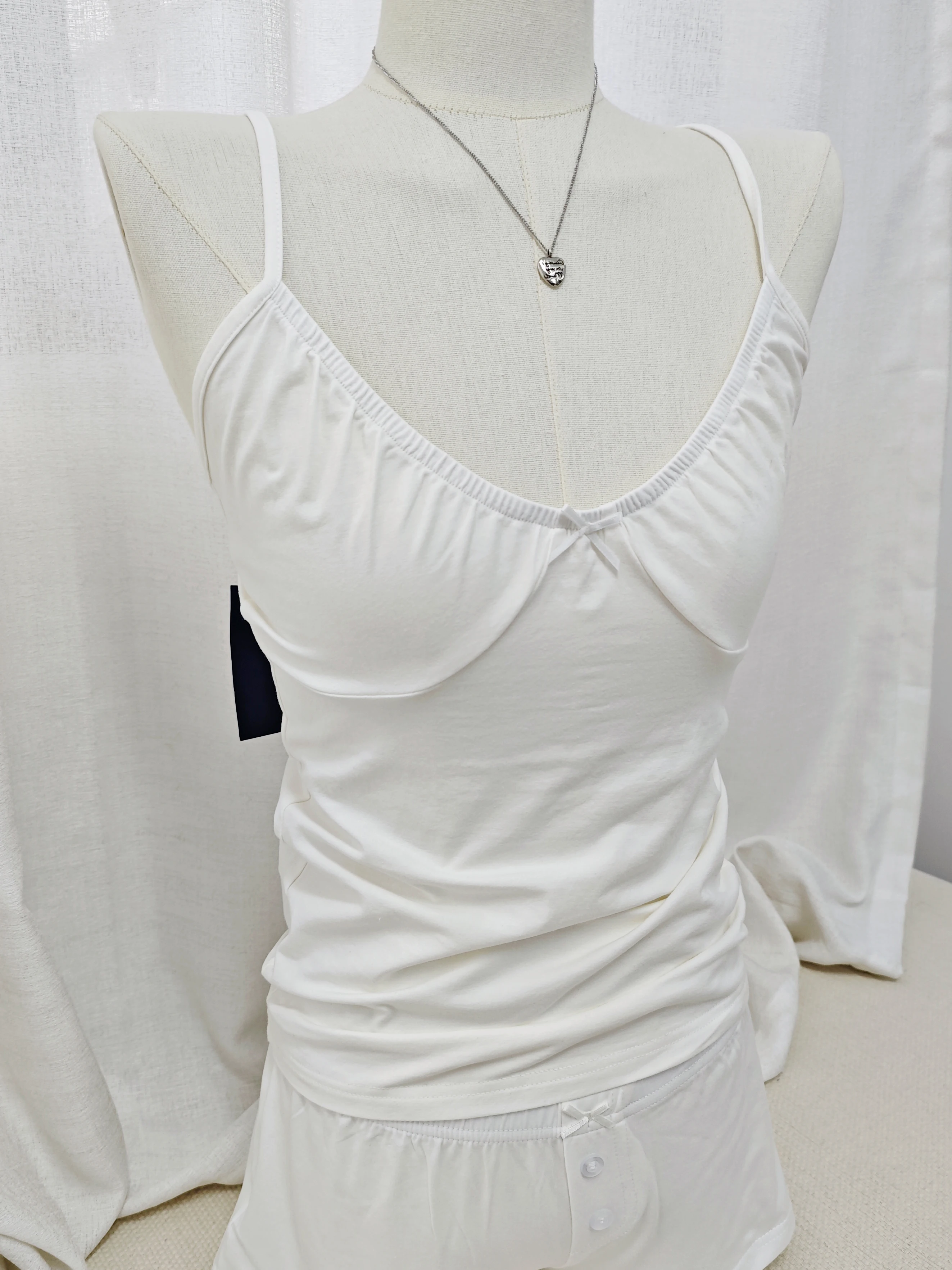 القوس الخامس الرقبة الأبيض تانك السراويل القطن مجموعة المرأة الحلو سليم سترة + أزرار مستقيم قصير الملاكم قصيرة بانت لطيف المنزل بيجامة مجموعات جديد