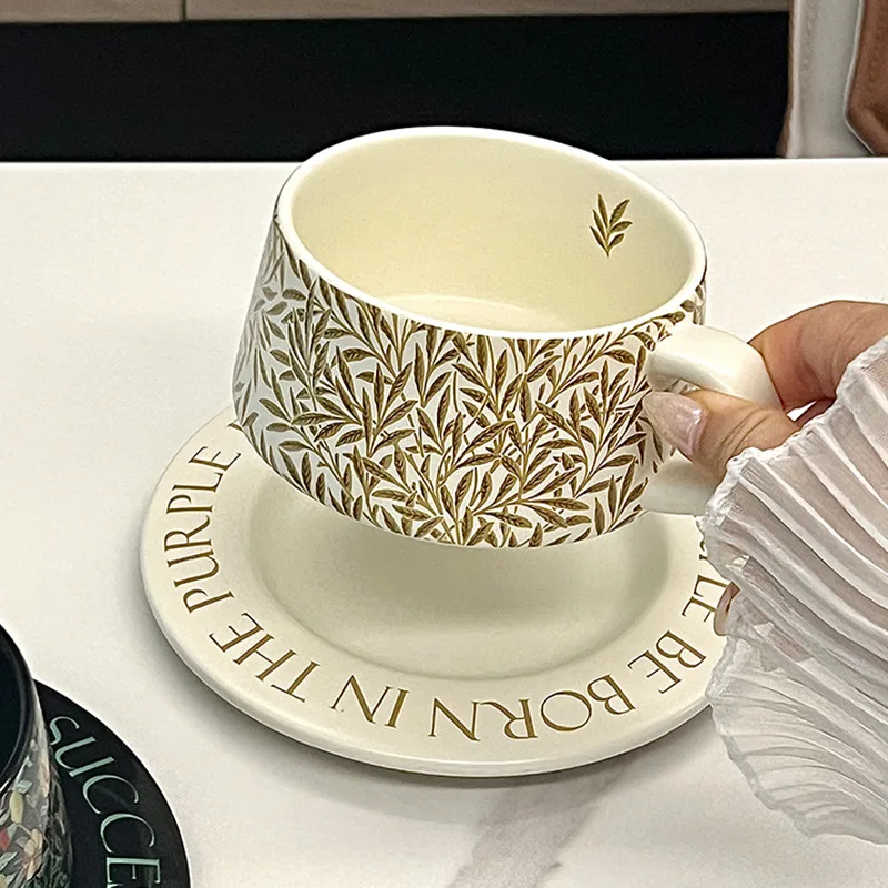 

Набор керамических кофейных чашек Ins Style с блюдцем, подарок для послеобеденного чая для новоселья, завтрака, кружка латте Art