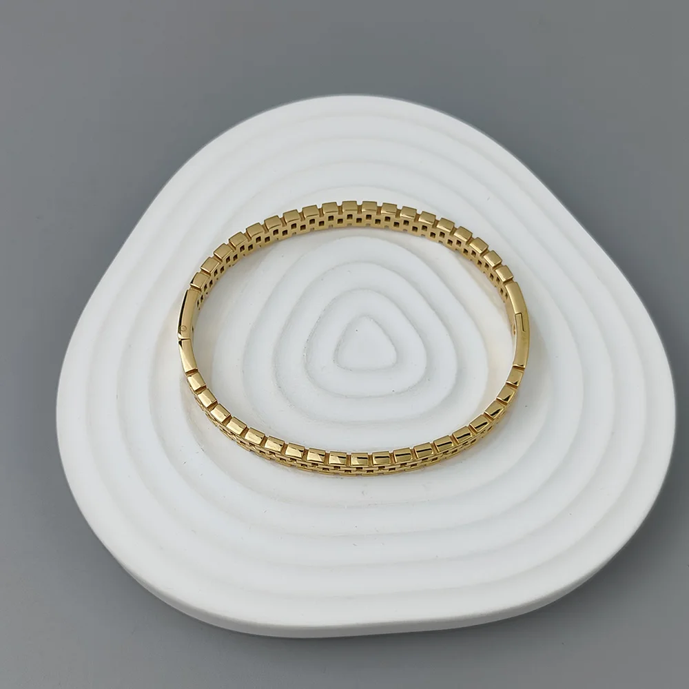 New stainless steel Great Wall pattern gold-plated bracelet, classic O-shaped silver bracelet for women, wedding party jewelry