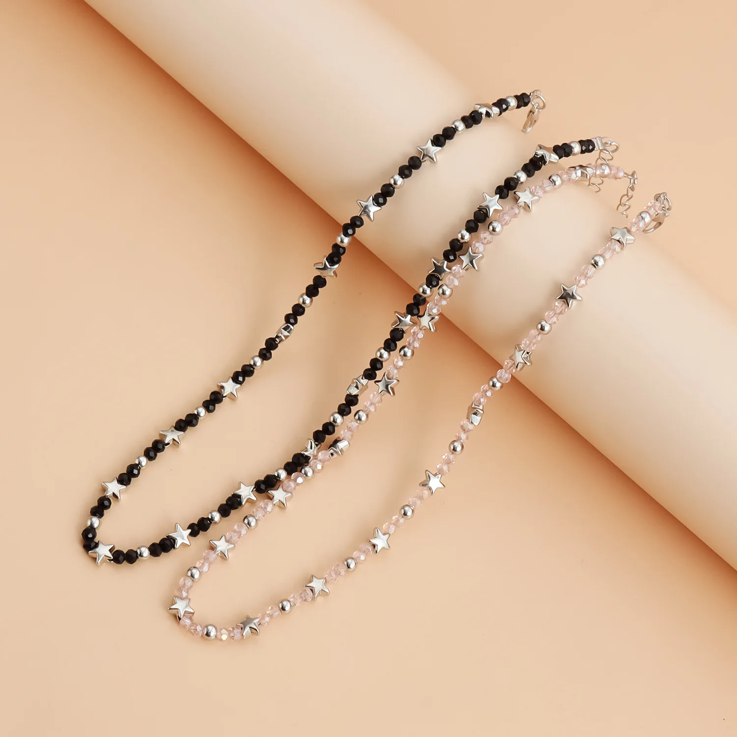 Sweet, cool, spicy girl style star bead necklace, personalized short style, niche design, collarbone chain