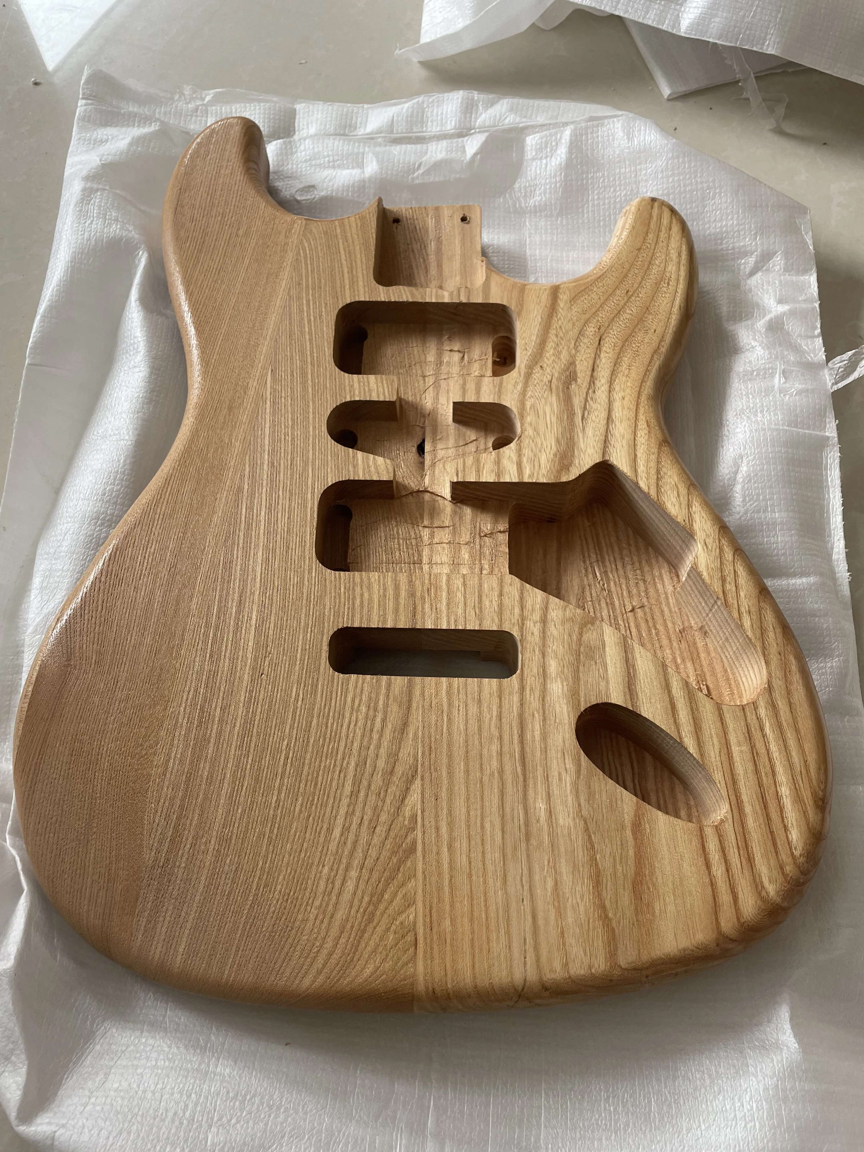 Slat Defective Electric Guitar Body, Unfinished Ash Wood Luthier, DIY Kit Part, Semi Finished, Blank Guitarra Barrel, 5.6cm Heel