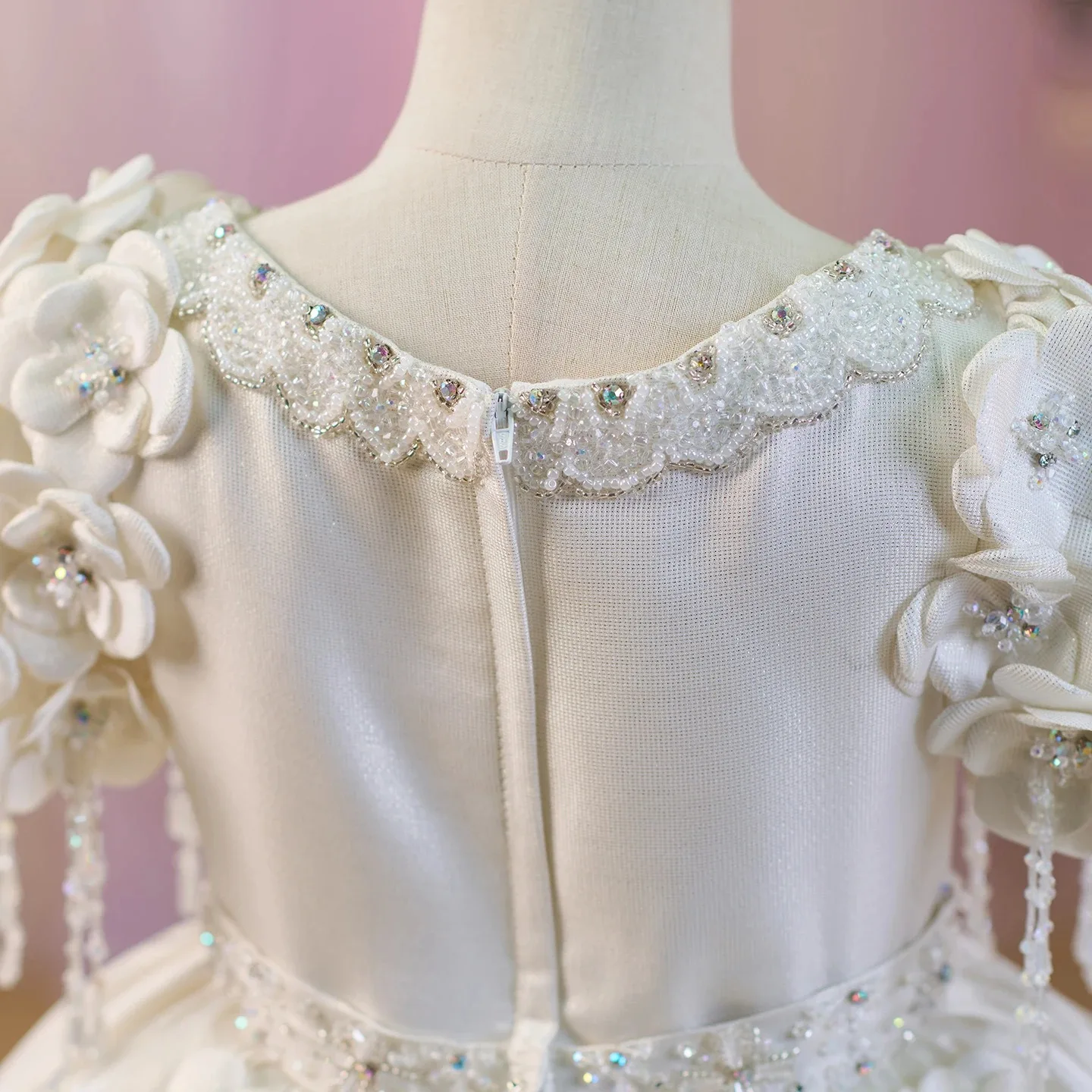 ホワイトフラワーガールドレス結婚式用花アップリケビーズフロアレングス女の子子供の誕生日パーティー初聖体拝領ドレス