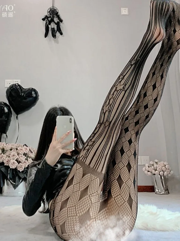 Fun New Sexy Pantyhose Jacquard Silk Pornographic Stockings Hand Torn Summer New Fishing Net Passion Temptation Solid ZOFT