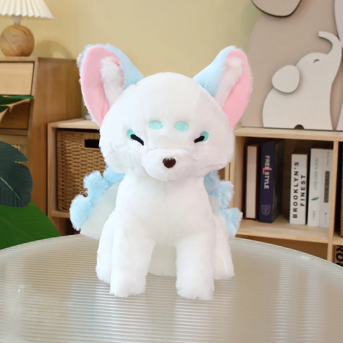 Vosa de brinquedo de pelúcia fofa e criativa com nove caudas, um travesseiro inspirado no clássico das montanhas e da mitologia dos mares, uma nove caudas