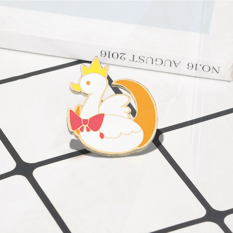 Crown Enamel Brooch Fashion Backpack Badges Clothes Jewelry Gifts for Kids Cartoon Yellow Duck  Pines Pride Big White Goose with