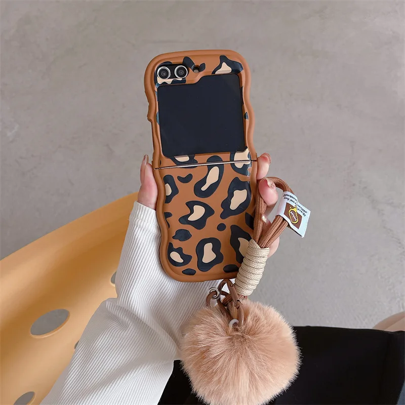 Leopard Brown Phone Case for Samsung Galaxy Z Flip 6 5 4 3 Protective Back Cover for ZFlip4 ZFlip5 ZFlip6 Case Shell