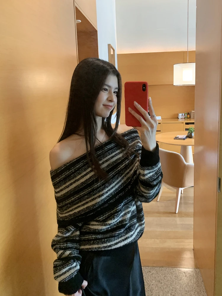 

Pusumede Вечерний мягкий свитер на одно плечо в полоску, женский свободный мягкий свитер с объемными плечами, повседневный длинный све