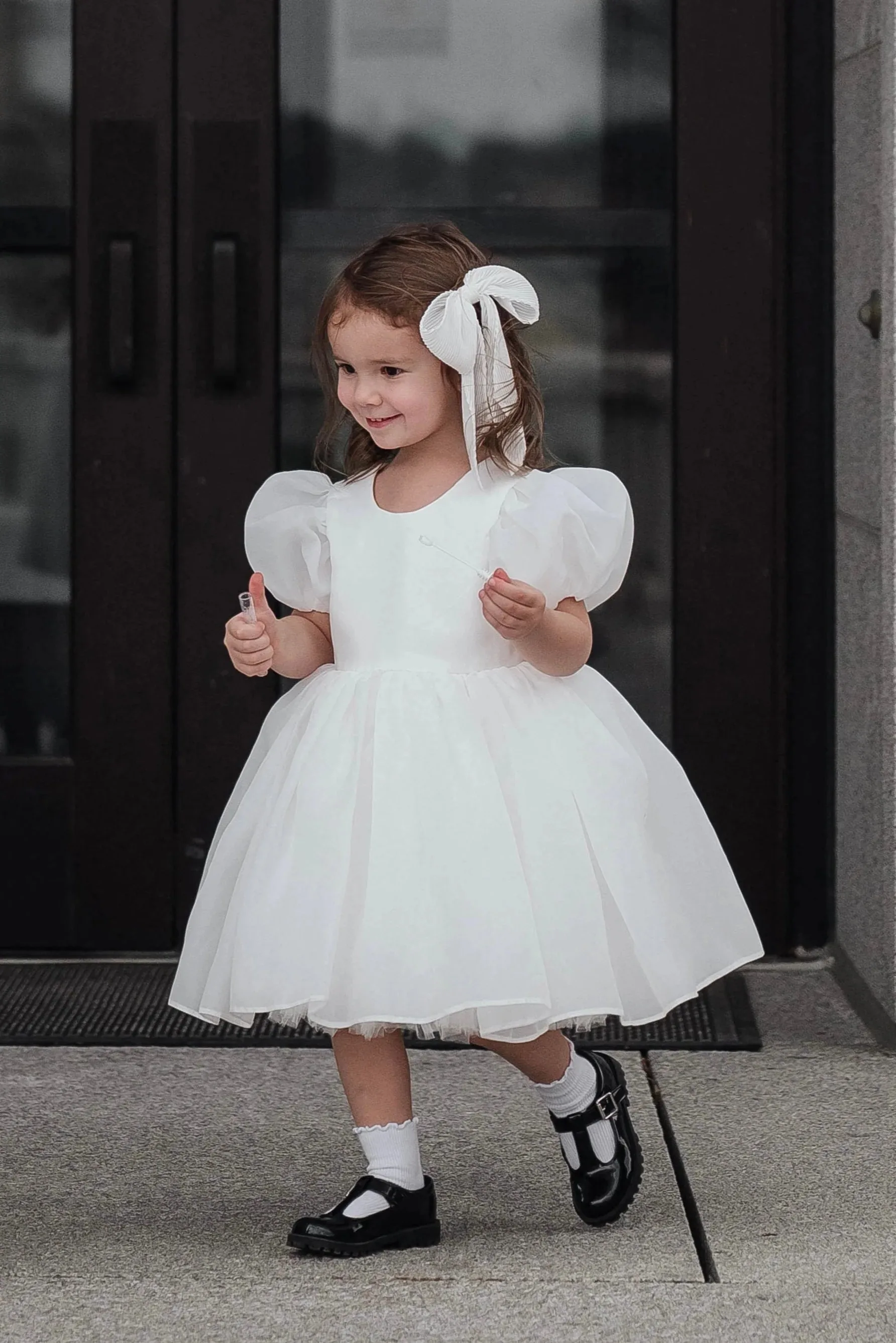 

Chic White Satin Puff Sleeve Flower Girl Dress 2026 Elegant Round Neck Tulle Tutu Skirt Girls Princess Dress Wedding Party Short
