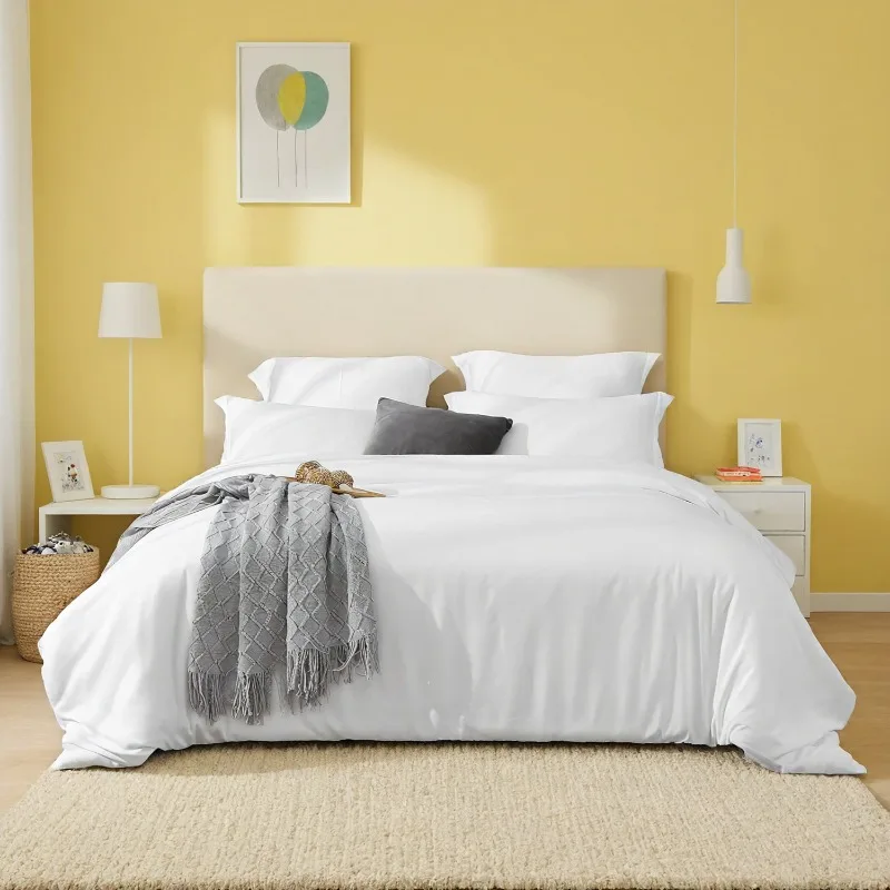 

Комплект белого и розового пододеяльника больших размеров — 1 пододеяльник + 2 наволочки. Высококачественная дышащая полиэфирная ткань. Уютное постельное белье.