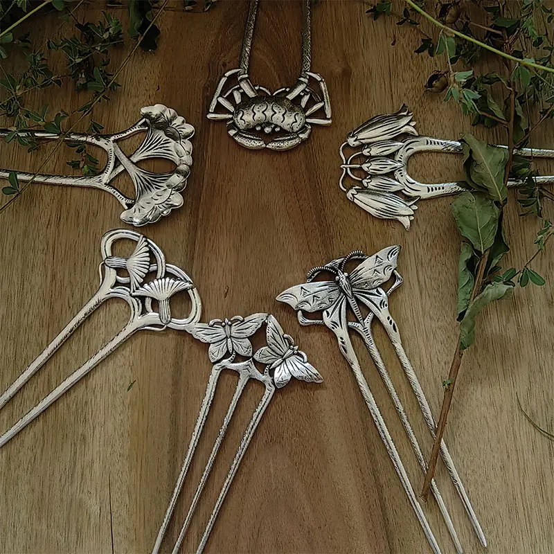 

Vintage Celtic Knot Metal Hairpin Viking-Inspired Women's Hair Stick Elegant Norse Jewelry Accessory for Braids Buns & Updo