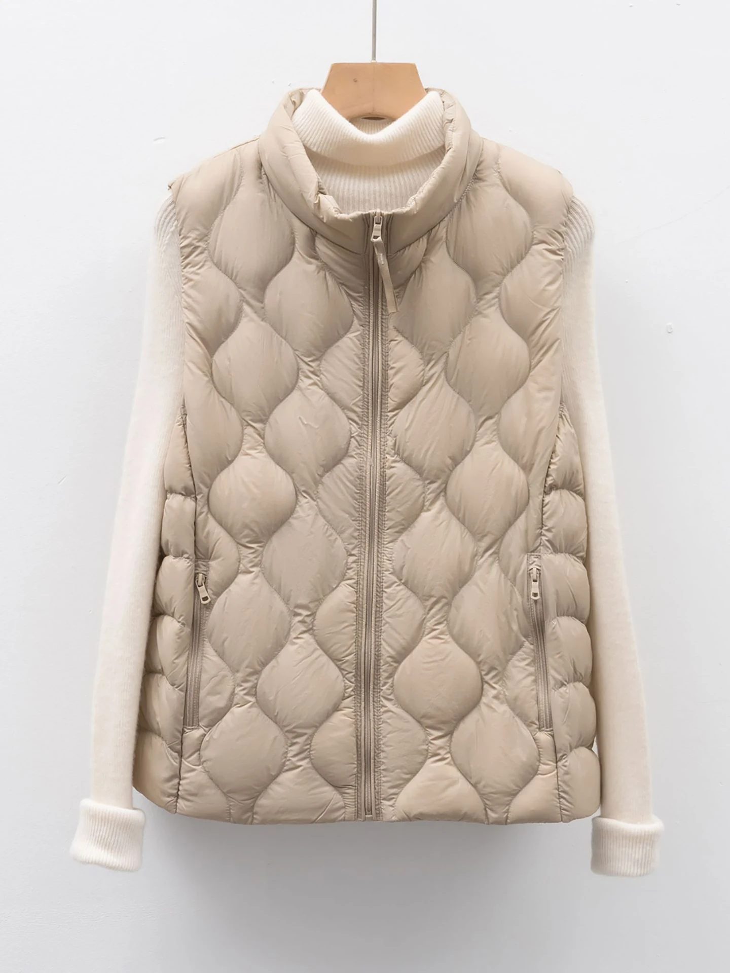 

Women's Lightweight Down Vest 2026 Autumn Winter Short Style Stand Collar Inner and Outer Wear Plus Size Warm Coat
