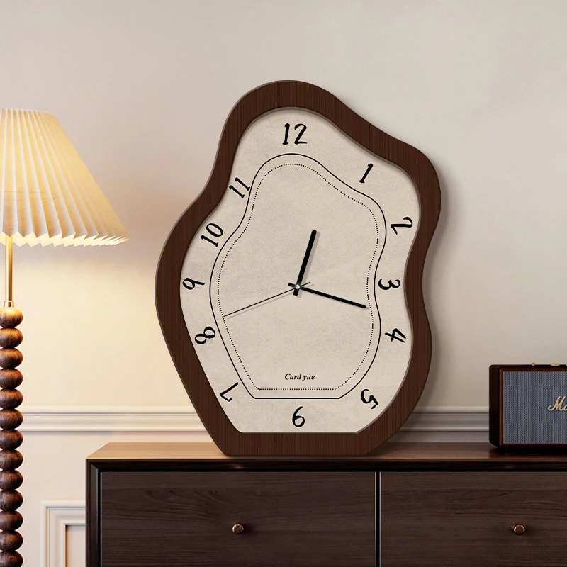 

Medieval style desktop clock retro creative desk clock restaurant