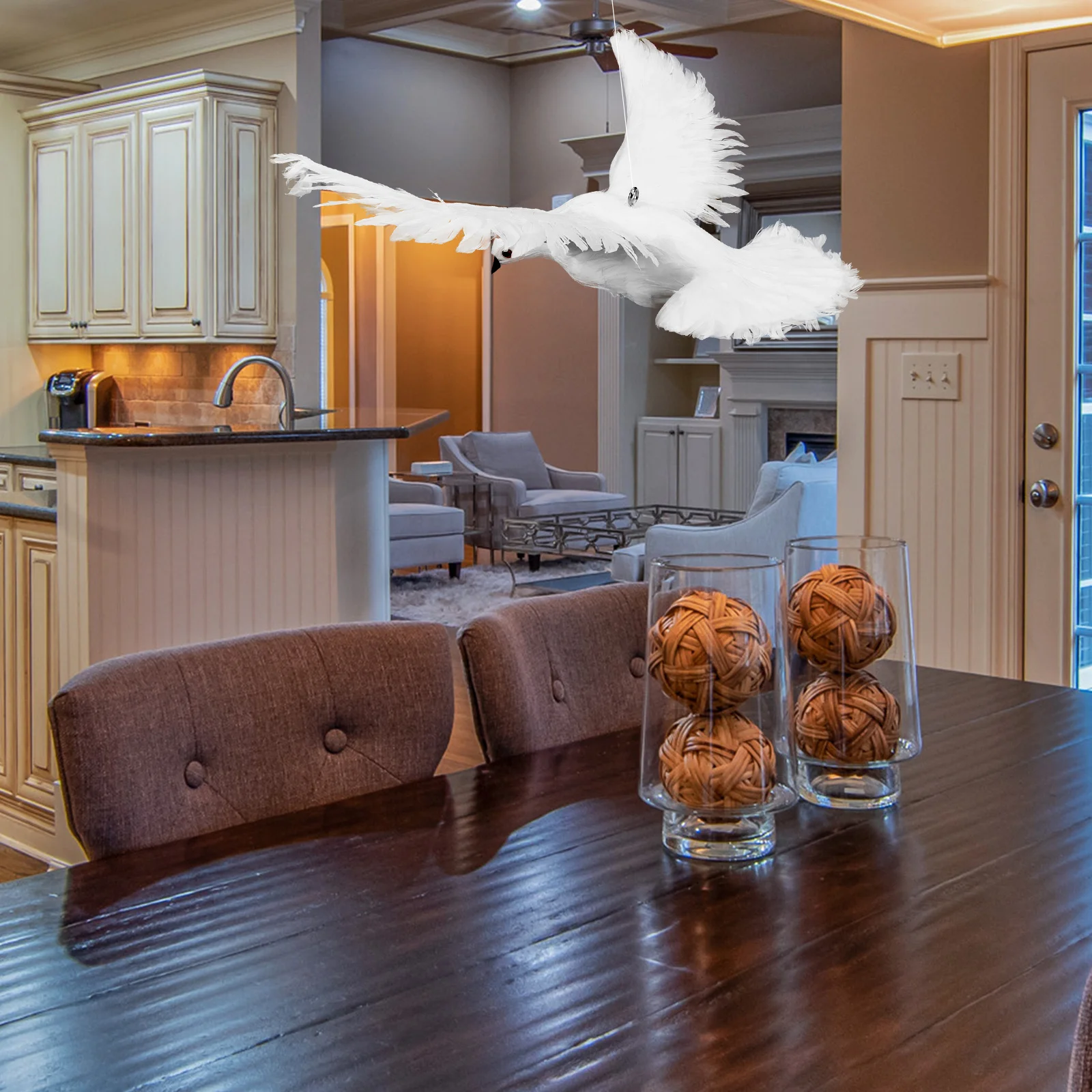 

Artificial Plume Pigeon Statue Flying Dove Decoration for Garden Balcony Yard Resin Landscape Bird Adornment Outdoor Scene