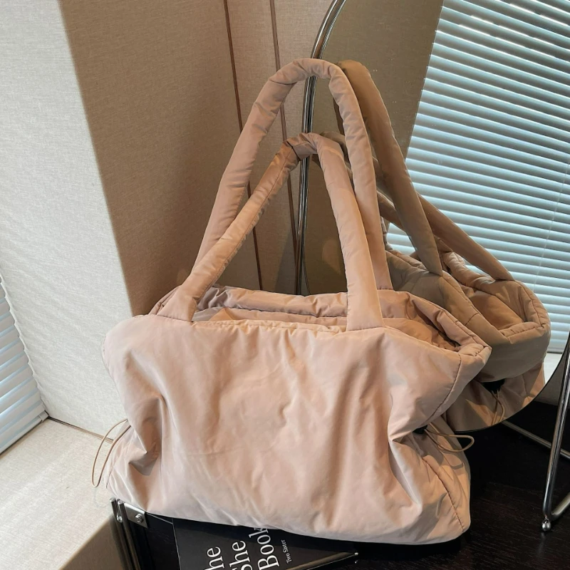 

New Winter Tote Bag Women Large Capacity Commuting Shoulder Bag Fashion Cotton Tote Comfortable and Versatile Texture Laptop Bag