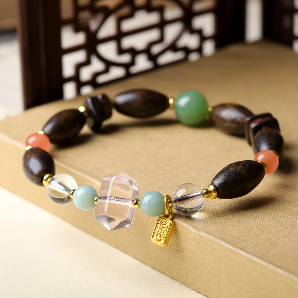 

Original Design West Malaysia Agarwood Rice Bead Bracelet with Natural Clear Crystal and South Red Agate Gifts