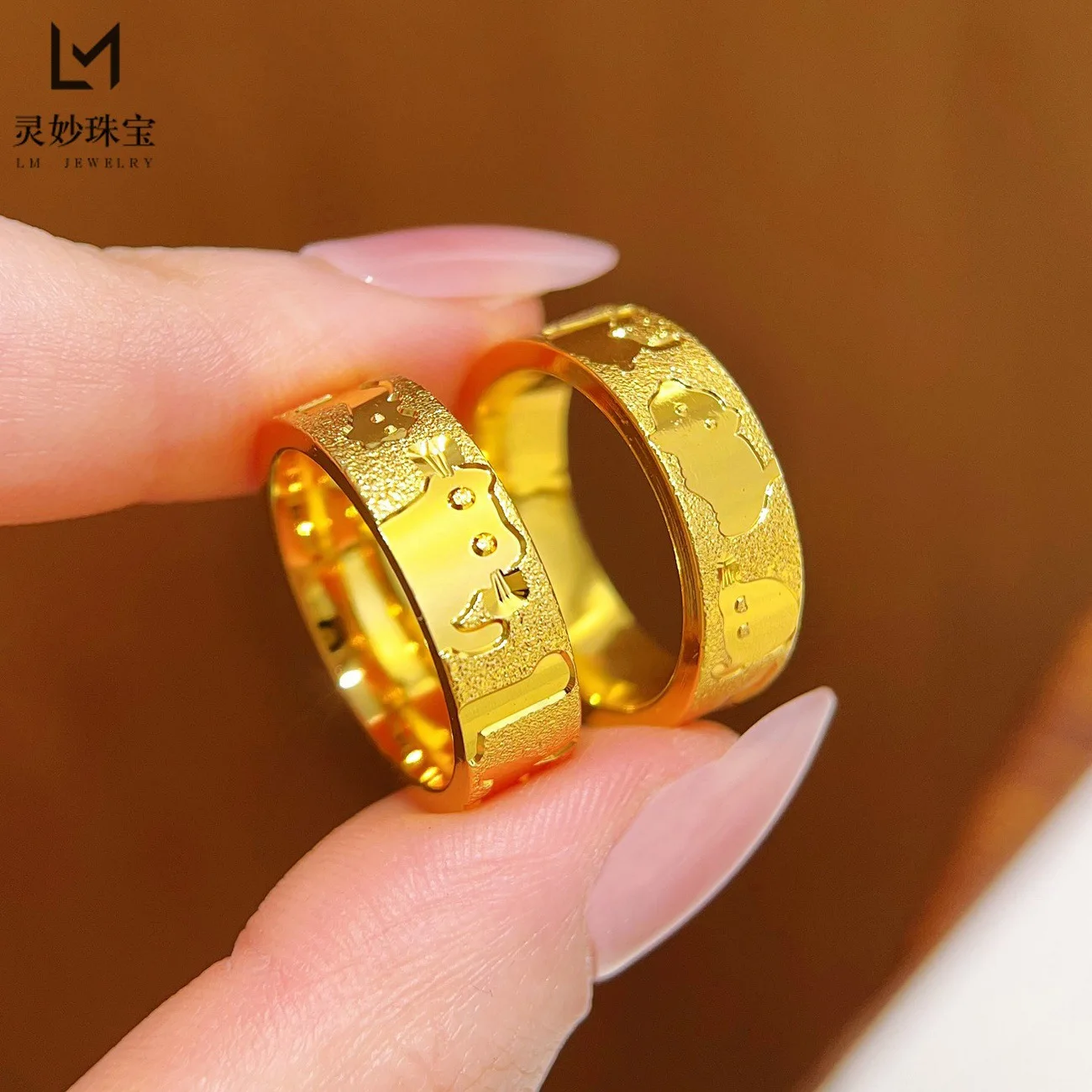 

Daily Versatile Solid Sandblasted Cat Closed Ring For Women 24K Gold AU999 Minimal style matches all casual and formal dressing