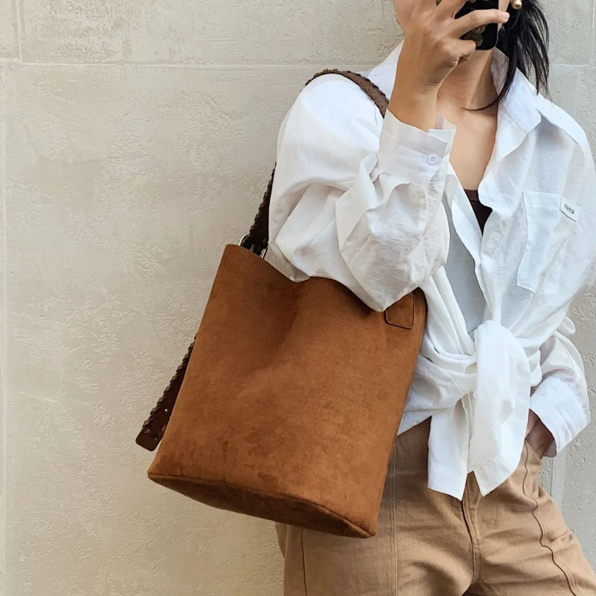 

Fashion Wide Strap Crossbody bags for women handbag big capacity Luxury Designer Matte PU Leather female Bucket Shoulder Bag