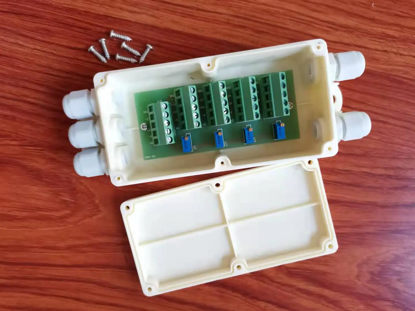 Plastics Junction Box With Circuit Card 5 Holes For  4 Wires Load Cell Junction Box .for measuring force and weight sensors
