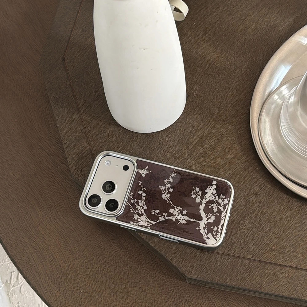 Elegantes Braun mit weißem Blumenmuster, stilvolle Hülle für iPhone 17, 16, 15, 14, 17 Pro Max 13, galvanisierte, stoßfeste Abdeckung mit Tropfenkleber – Detail 13