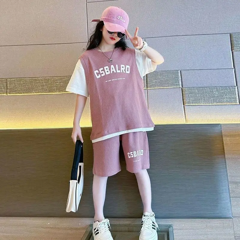 Children's Sets Girls Summer Color Block Fake Two-Layer T-Shirt + Shorts Set: Trendy Sporty Outfit for Big Kids