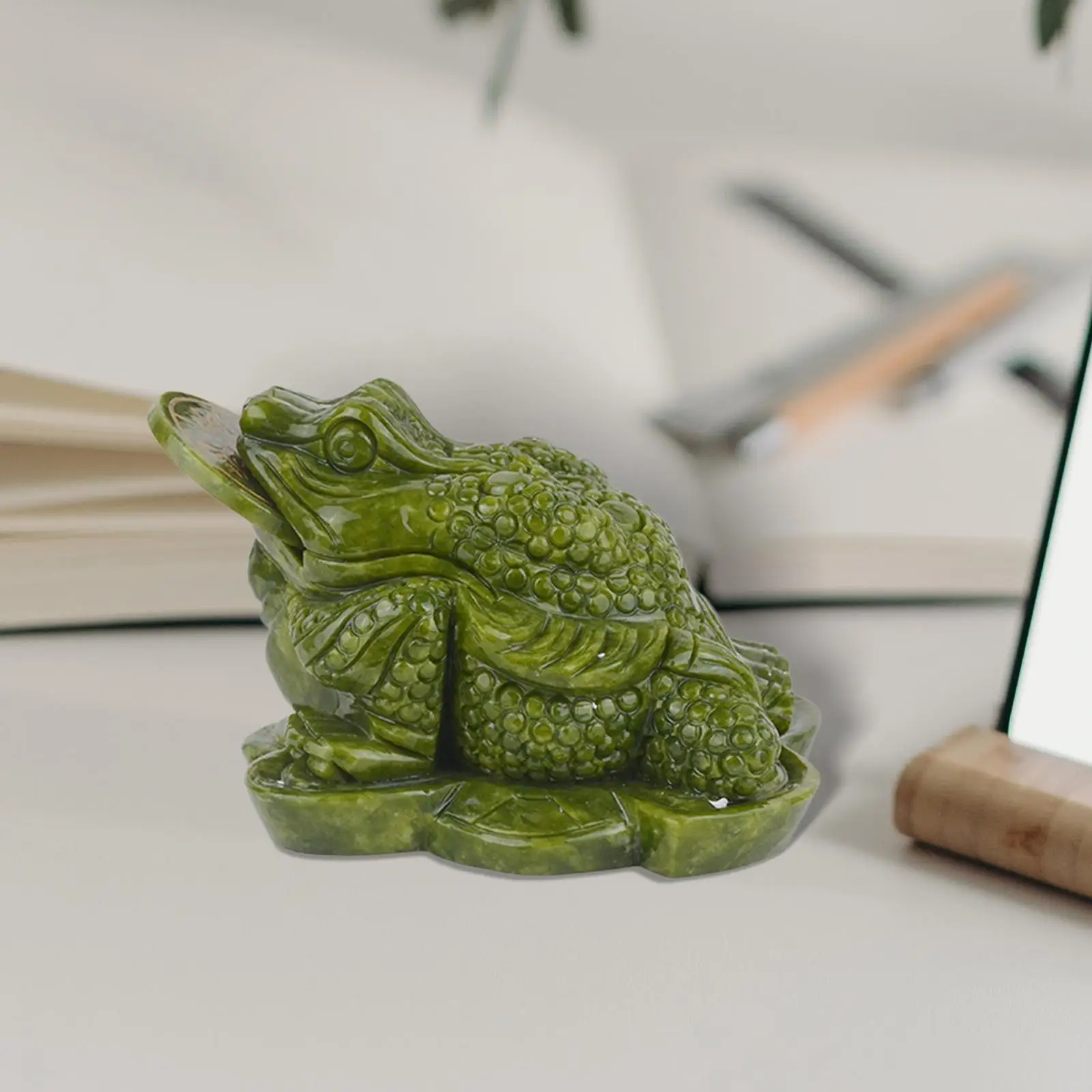 Feng Shui Ornament Good Luck and Wealth decoration Money Toad Frog Statue for Desktop Decoration