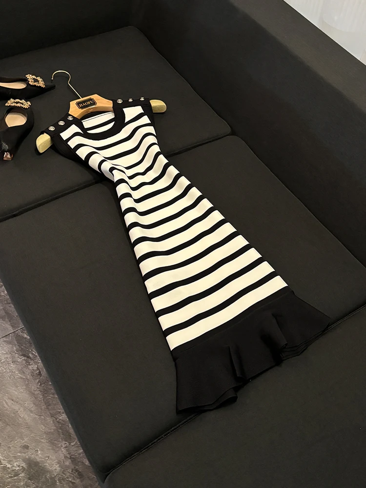 Slimming Knitted Ve… - image