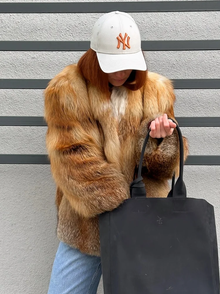 Luxury Short Faux Fox Fur Short Coat Women Fashion Full Sleeve Loose Warm Jackets Chic 2026 Lady Autumn Winter Street Outerwears